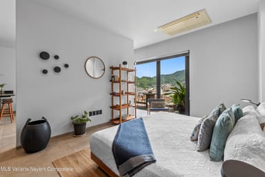 105 Sail View 108
