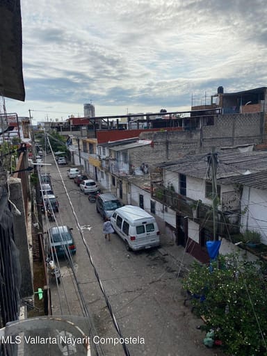CASA FLORES