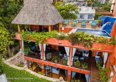 Villa Lola