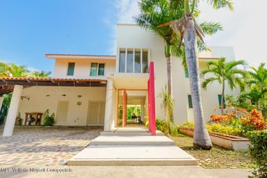 CASA 53 NUEVO VALLARTA