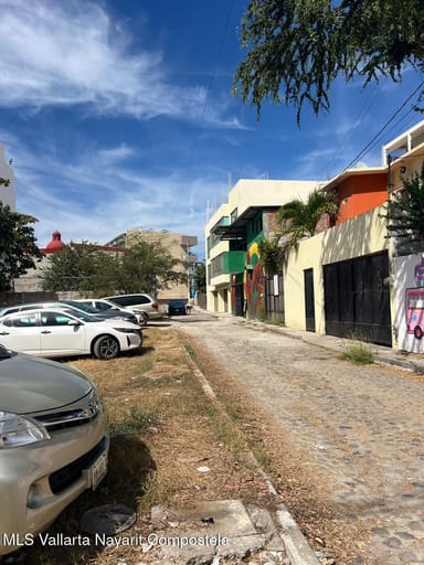 LOTE HERRADERO BUCERIAS