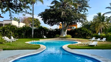 Los Arboles