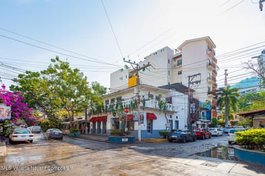 Esquina Comercial