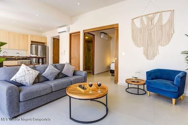 Condo Makare 101