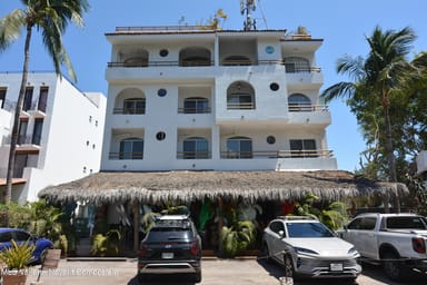 Condo 10 Marina Suites
