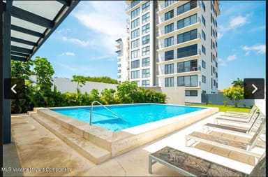 Condo Preciosa