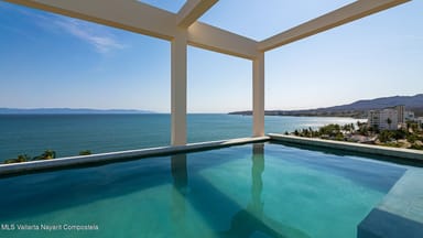 Luxury Waves 502