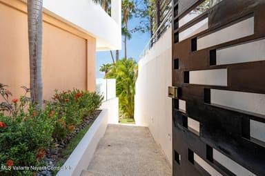 Nayri Condominio La Cruz 1