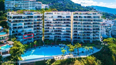 Paramount Bay 308