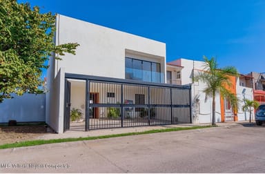 CASA LUCIANA