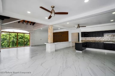 CONDOMINIO ELBA