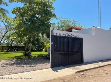 Casa Mangos, Lo de Marcos
