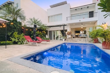 CASA LAS MARINAS
