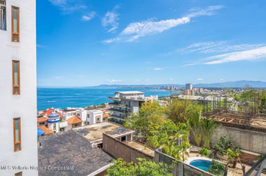 Lote Costa Rica 1077