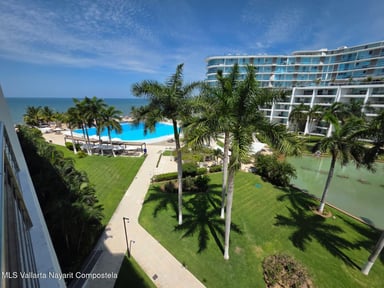 Aria Ocean 421-423