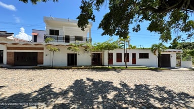 Casa Chavarin