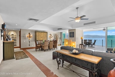 Grand Venetian 1000-1702