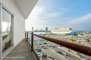 Deck 12 Unit 501