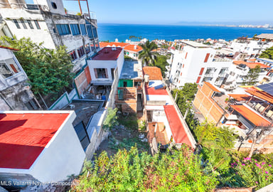 Fixxer Upper Lote Casa Bolivia